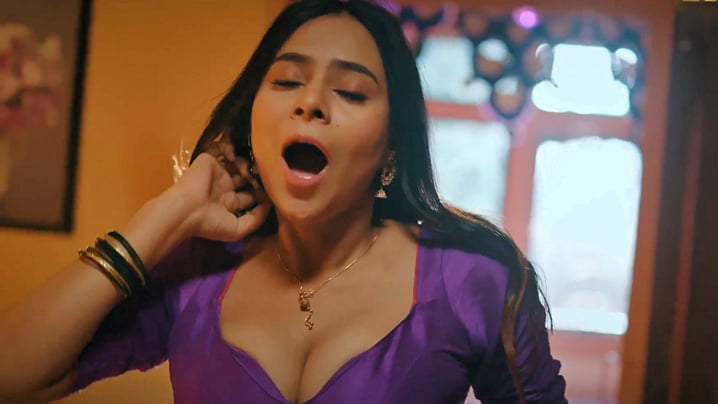 Mere Angane Mein Part 2 EP5 ULLU Hot Hindi Web Series